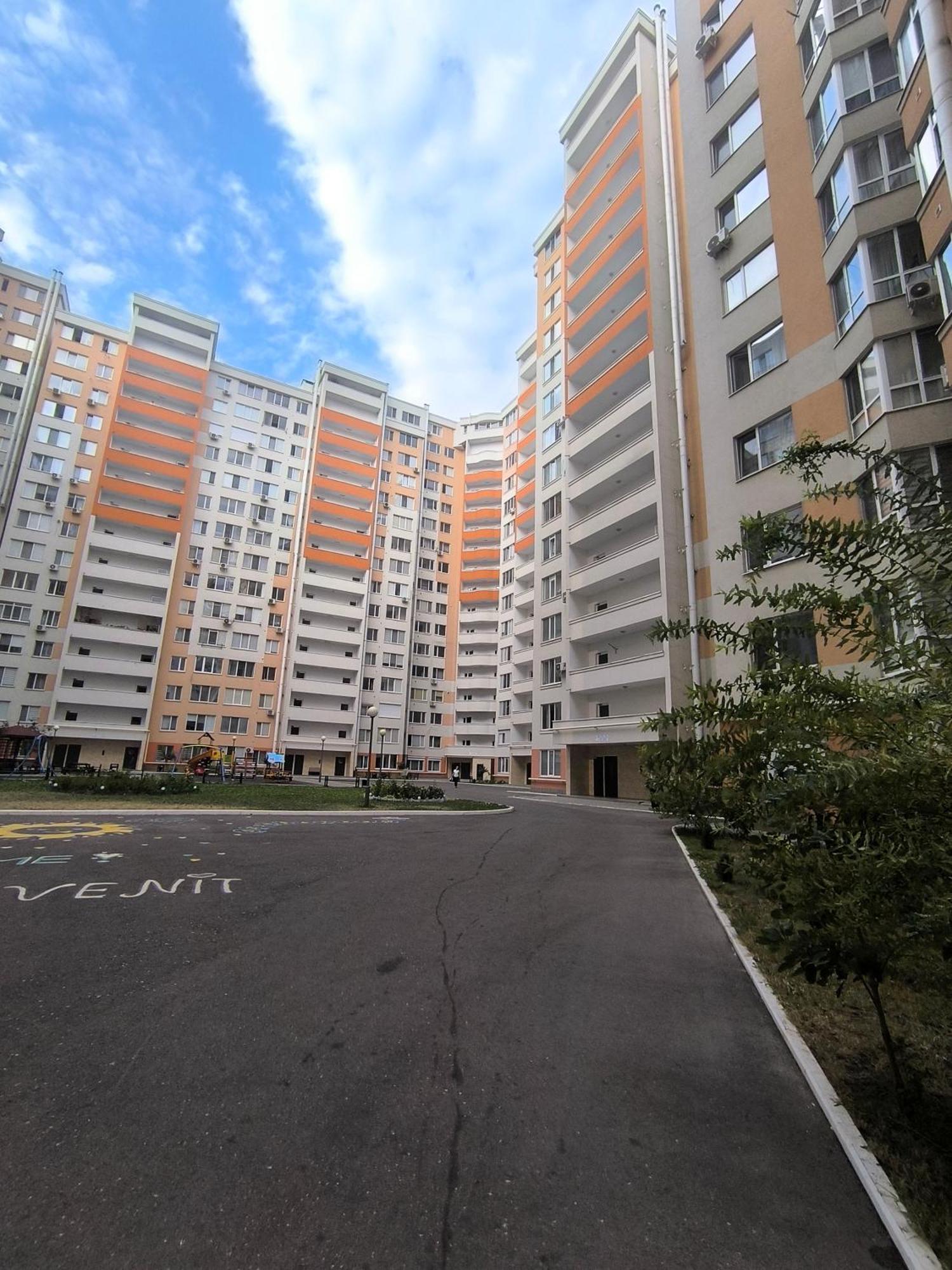 Apart Lux Melestiu Chişinău Esterno foto