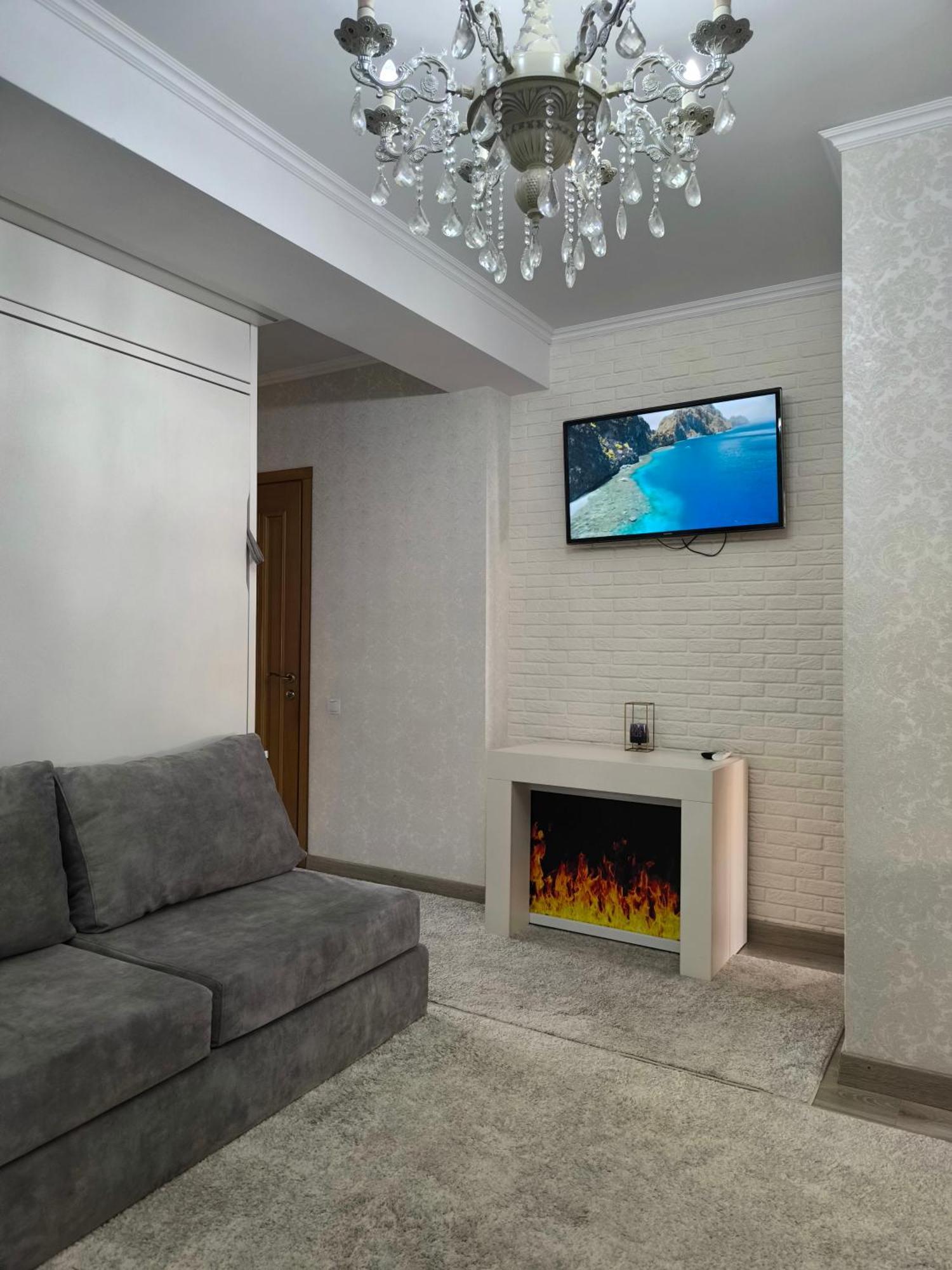 Apart Lux Melestiu Chişinău Esterno foto